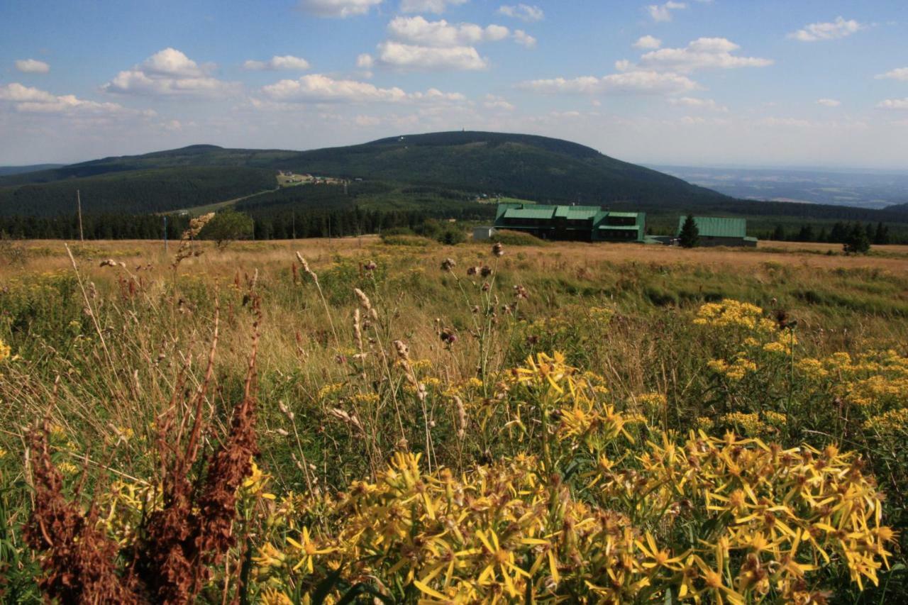 Hostel Klondike Pec pod Snezkou Exterior photo